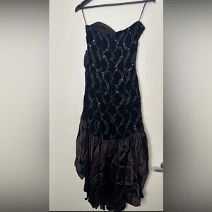 Elegant Black vintage dress